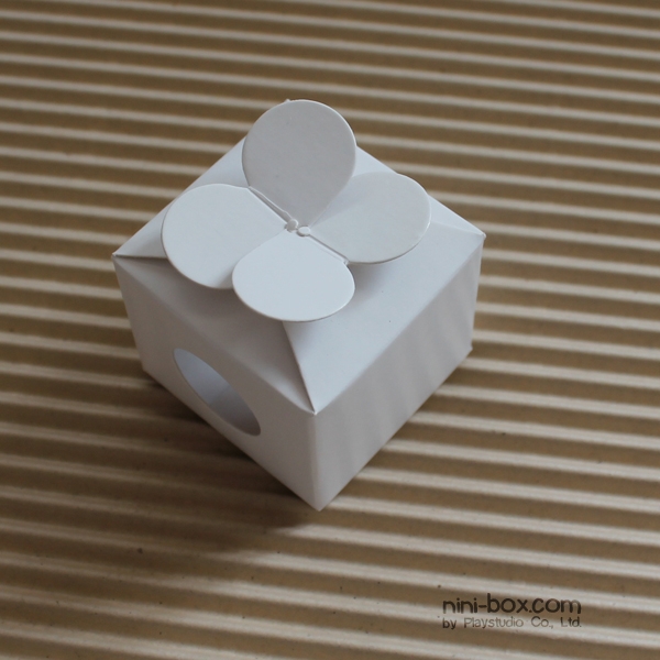 little bee { honey box } little bee { honey box }
