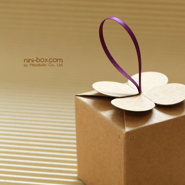 beebee { premium box } ฟรี! ป้าย