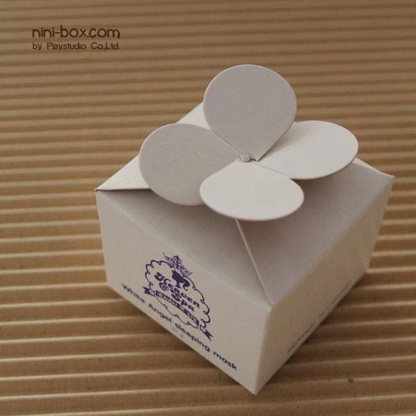 bee series { small premium box } bee series { small premium box }