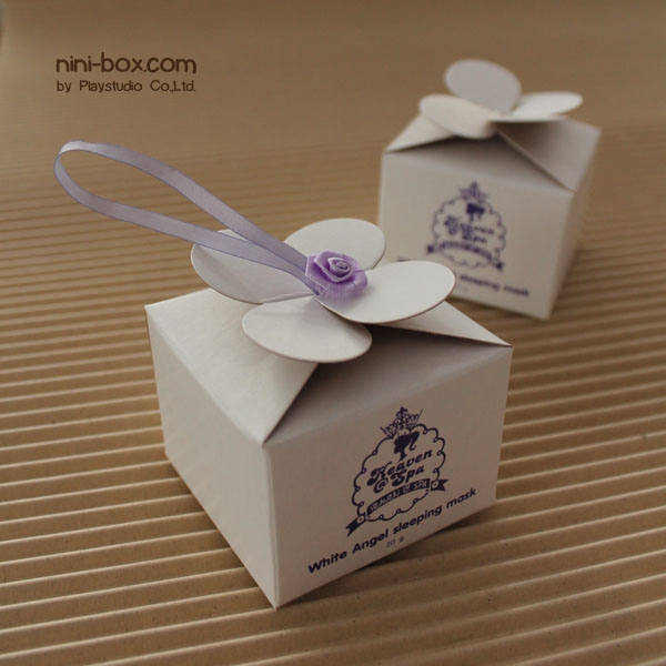 bee series { small premium box } bee series { small premium box }