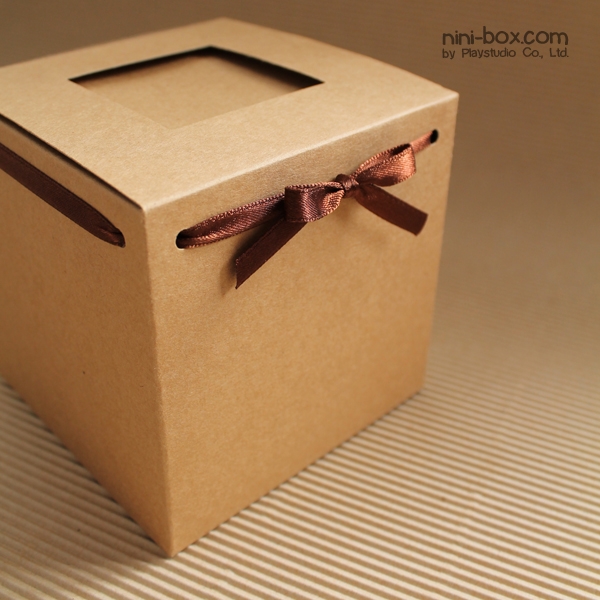 vivi { mug box }