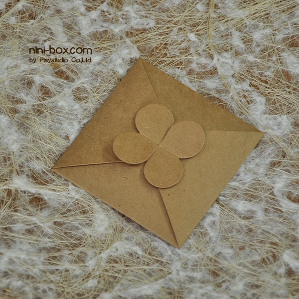 little sakura { small envelope } little sakura { small envelope }