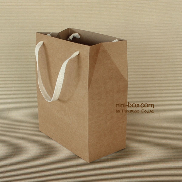 gypso kraft { gift bag } gypso kraft { gift bag }