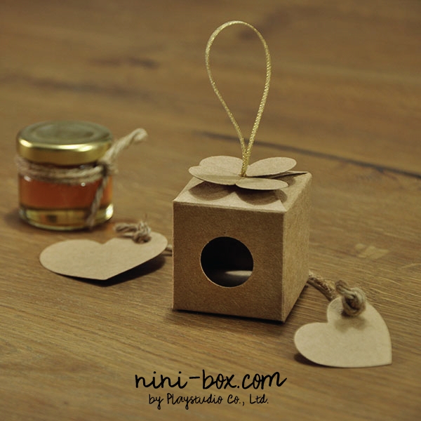 little bee { honey box } little bee { honey box }