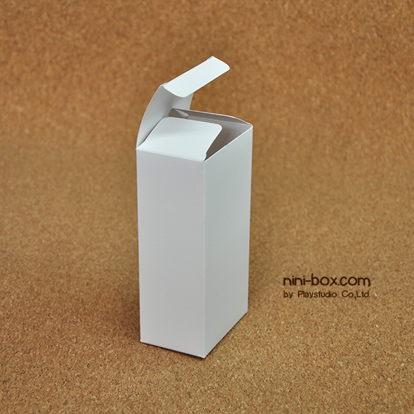 ann { 7.6x5x14.7 cm } /white/ ann { 7.6x5x14.7 cm } /white/