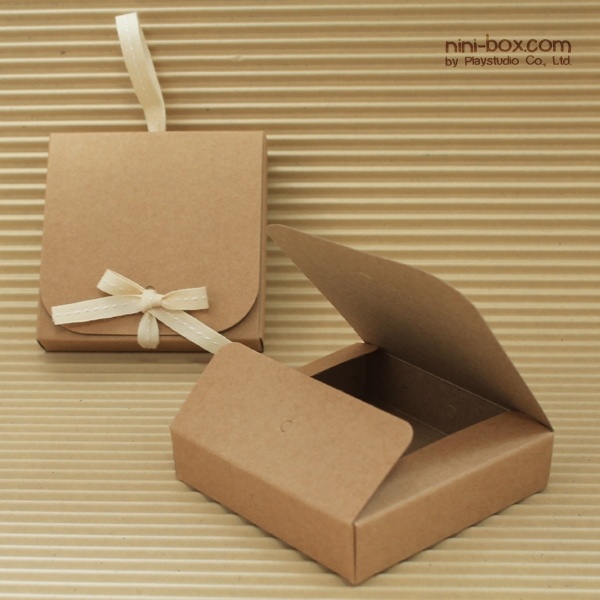 momo series { small premium box } momo series { small premium box }
