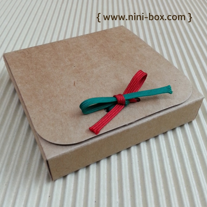 momo series { small premium box } momo series { small premium box }