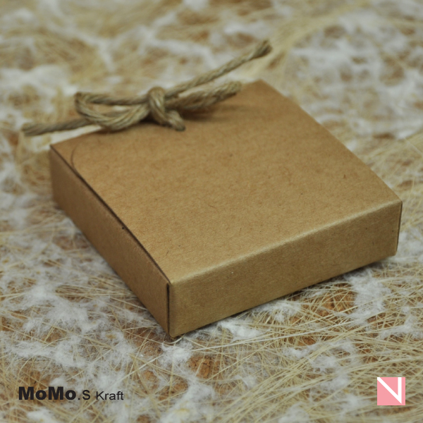momo series { small premium box } momo series { small premium box }